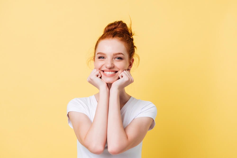 How to Whiten Yellow Teeth Instantly: Best Home & Professional Treatments