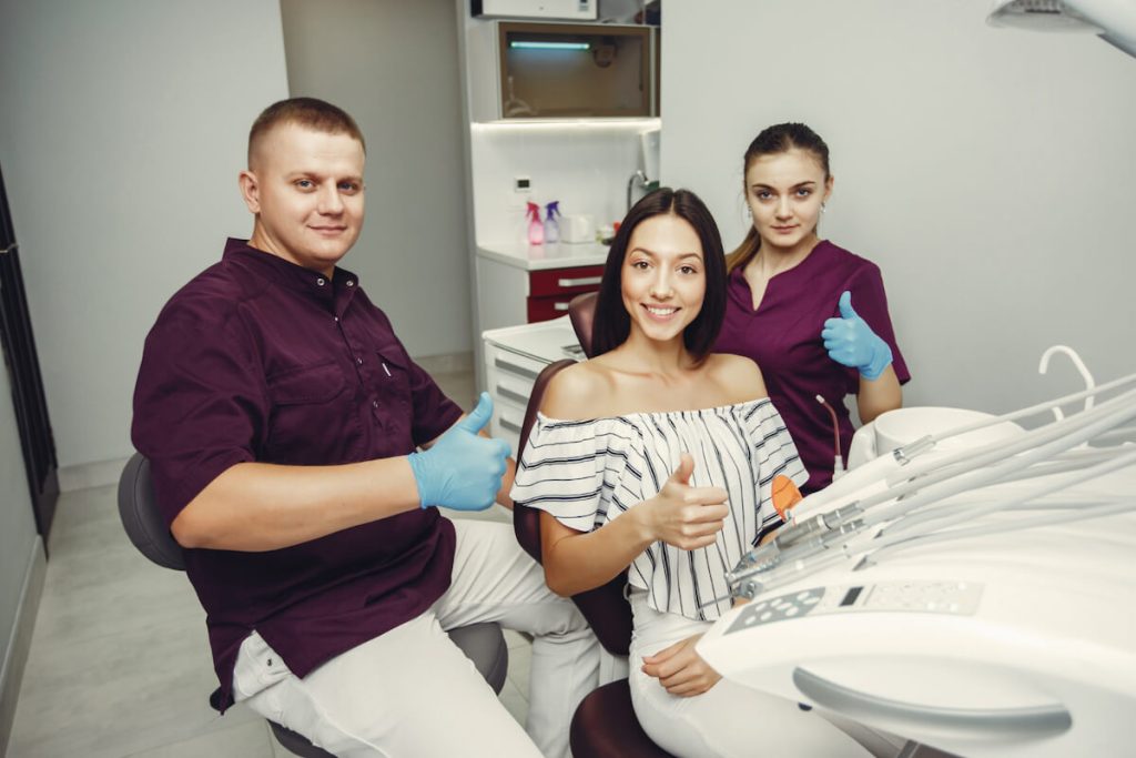 immediate care for knocked-out tooth